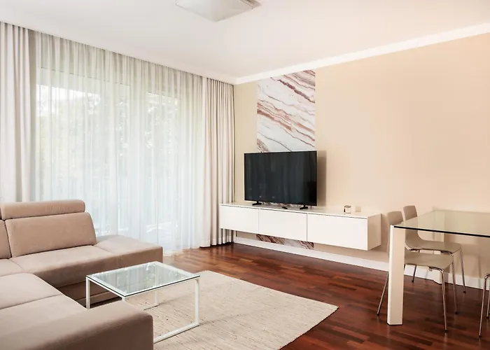 City Of The Kings - Solaris Apartment